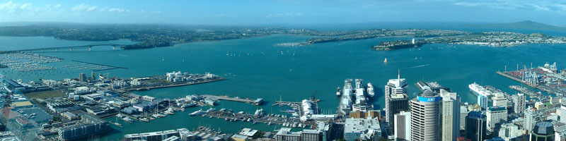 Blick vom Skytower auf den Hafen und Devonport